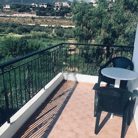 Siesta * Ακράτα
