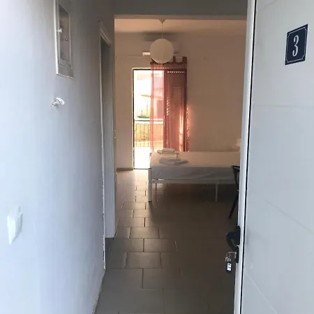 Siesta * Akrata