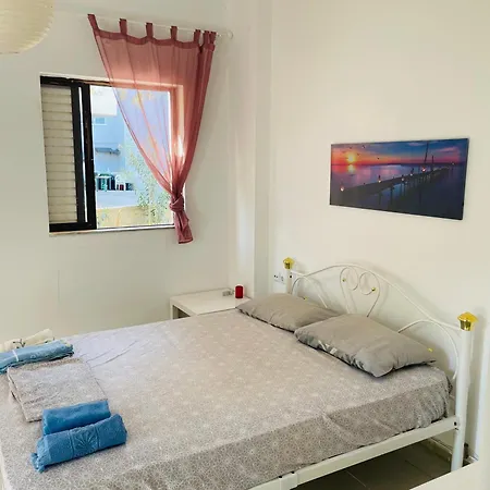 Siesta Akrata