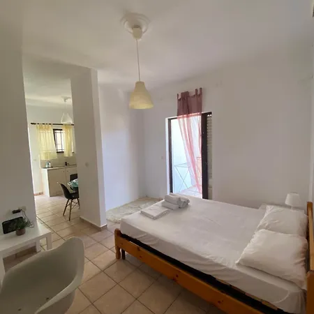 Апартаменты Siesta Акрата